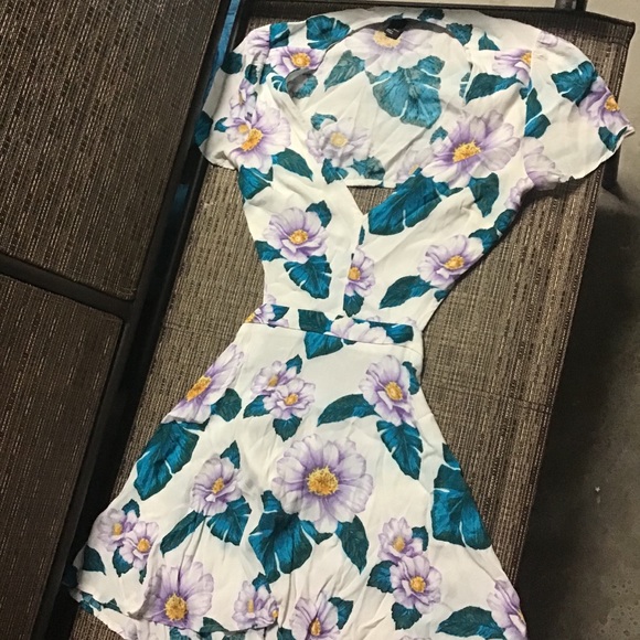 Forever 21 open back dress with purple flowers - Picture 1 of 3